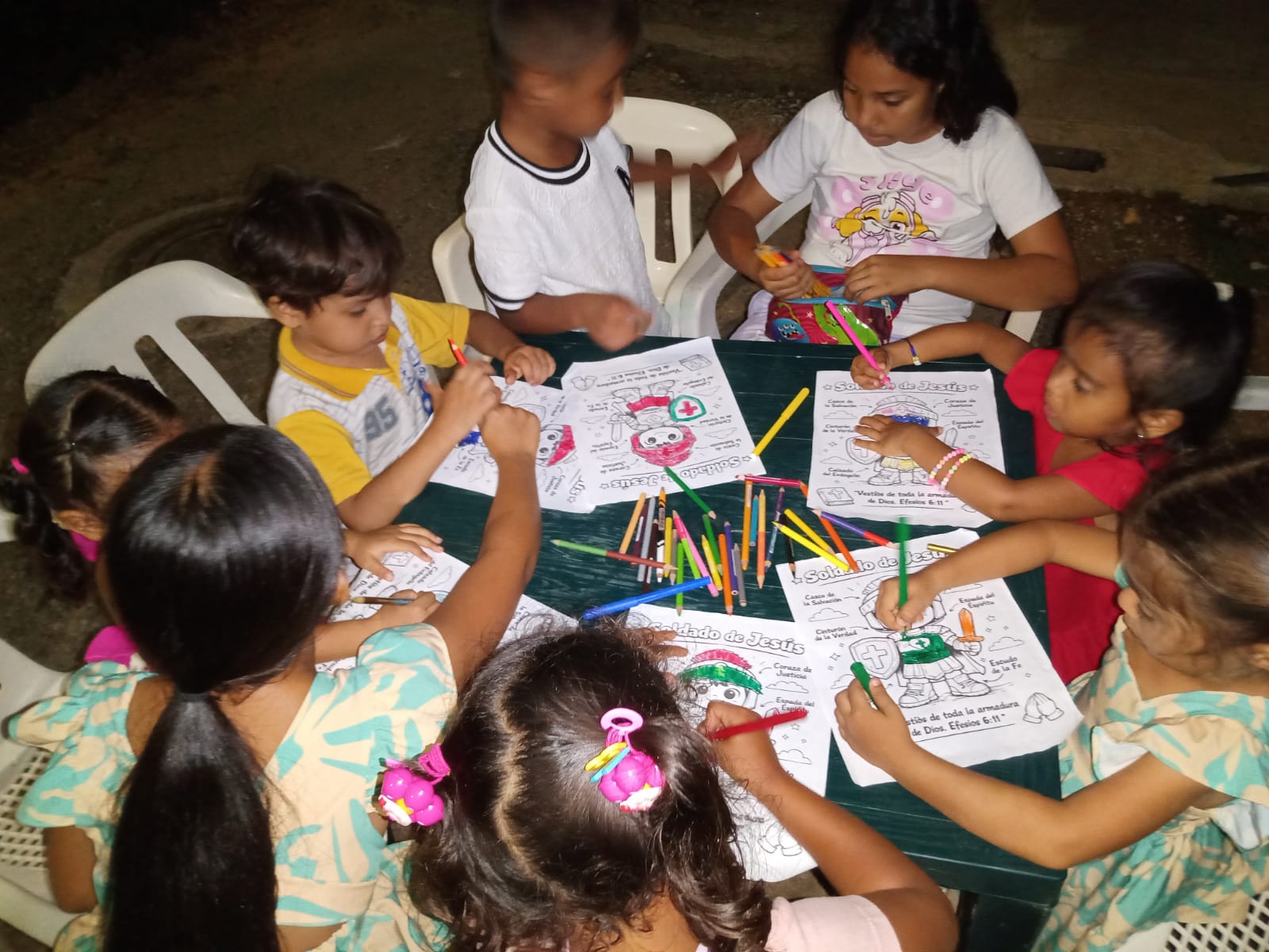 Actividad con niños en la Iglesia del Nazareno Refugio de Dios, El Llanito