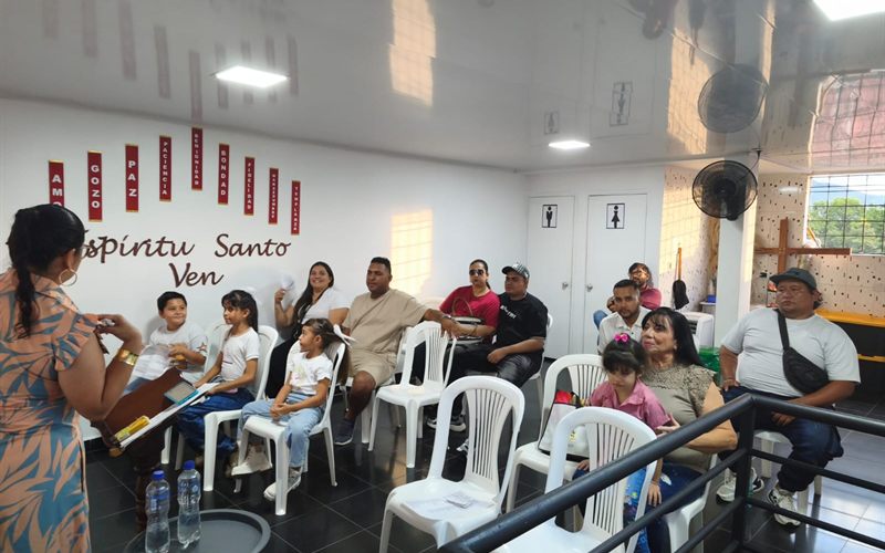 Reunión de la Iglesia del Nazareno de Piedecuesta, Santander